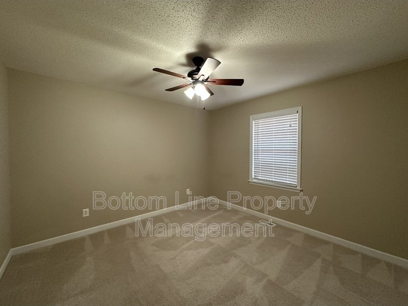 Spacious 3 Bedroom Home with 2-Car Garage in Gated Carolina Lakes Community property image