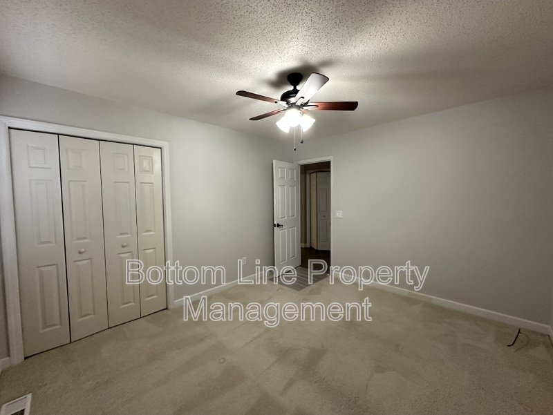 Spacious 3 Bedroom Home with 2-Car Garage in Gated Carolina Lakes Community property image