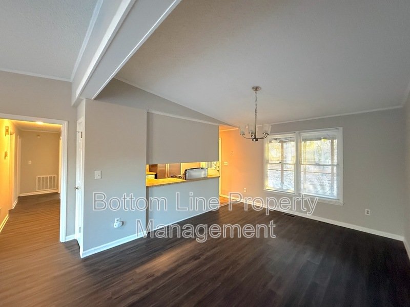 Charming 3 Bed 2 Bath Home For Rent with large Yard and Covered/Screened Rear Porch property image