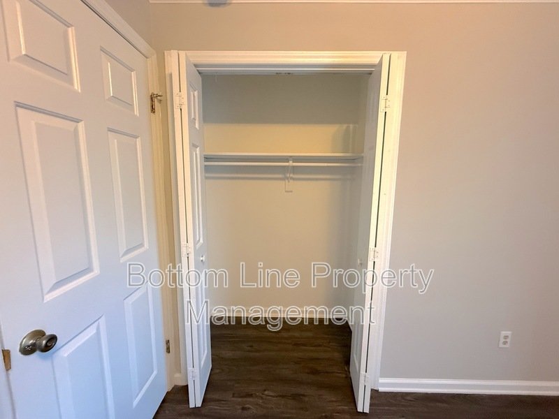 Charming 3 Bed 2 Bath Home For Rent with large Yard and Covered/Screened Rear Porch property image