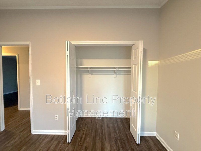 Charming 3 Bed 2 Bath Home For Rent with large Yard and Covered/Screened Rear Porch property image