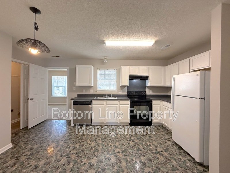 Quaint 3 Bedroom 2 Bathroom SFH For Rent property image