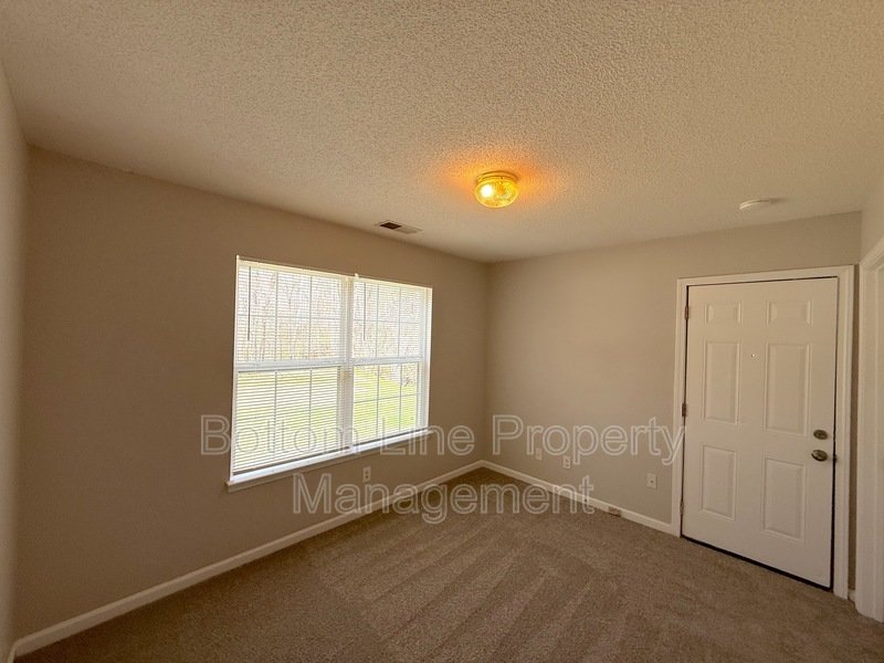 Quaint 3 Bedroom 2 Bathroom SFH For Rent property image