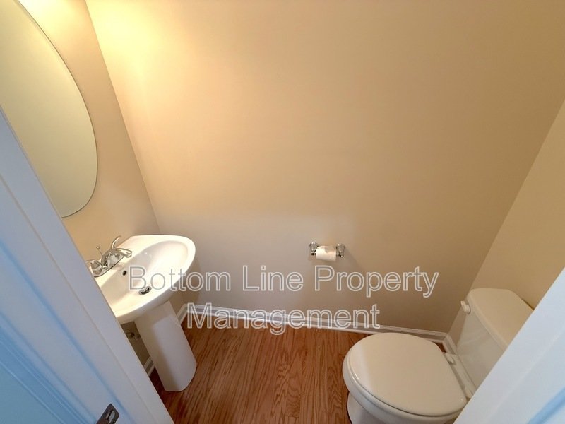 Beautiful 3 Bedroom 2.5 Bathroom Unit For Rent!!!! property image