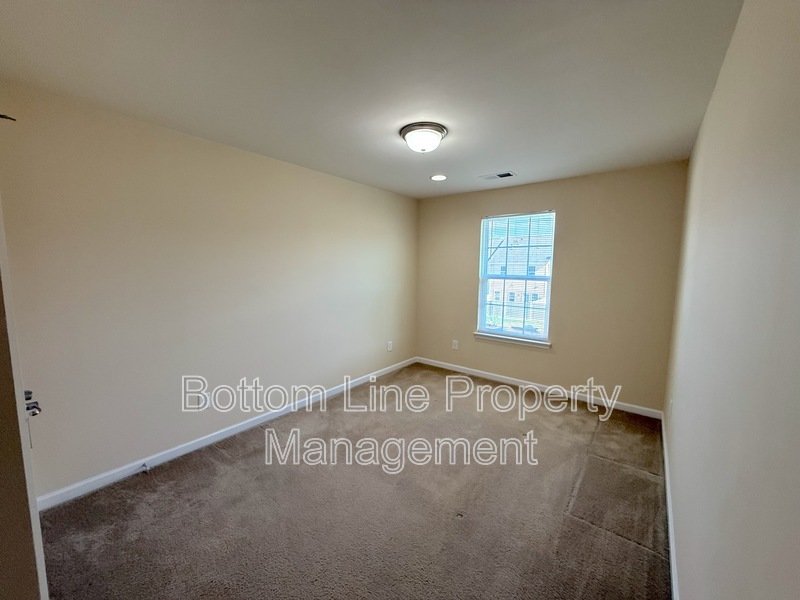 Beautiful 3 Bedroom 2.5 Bathroom Unit For Rent!!!! property image
