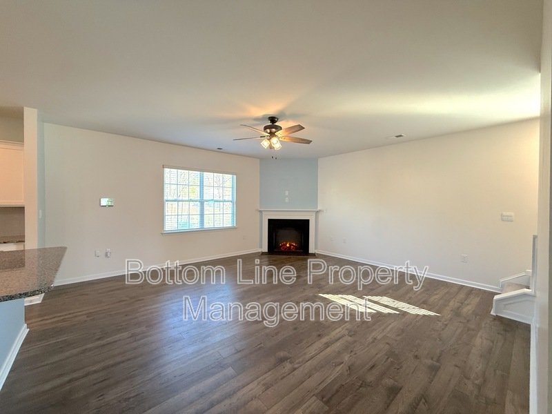 Huge Custom Home in a Prime Location! Close Proximity to Community Pool/Playground and Park area property image