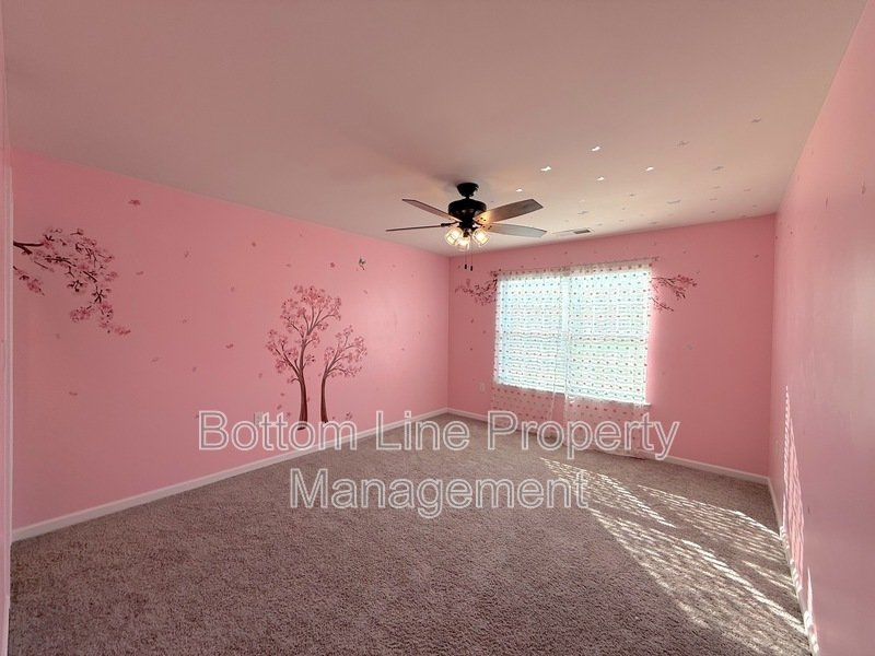 Huge Custom Home in a Prime Location! Close Proximity to Community Pool/Playground and Park area property image