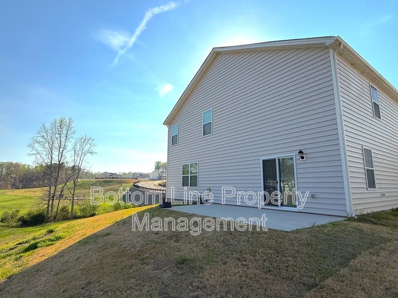 Huge Custom Home in a Prime Location! Close Proximity to Community Pool/Playground and Park area property image