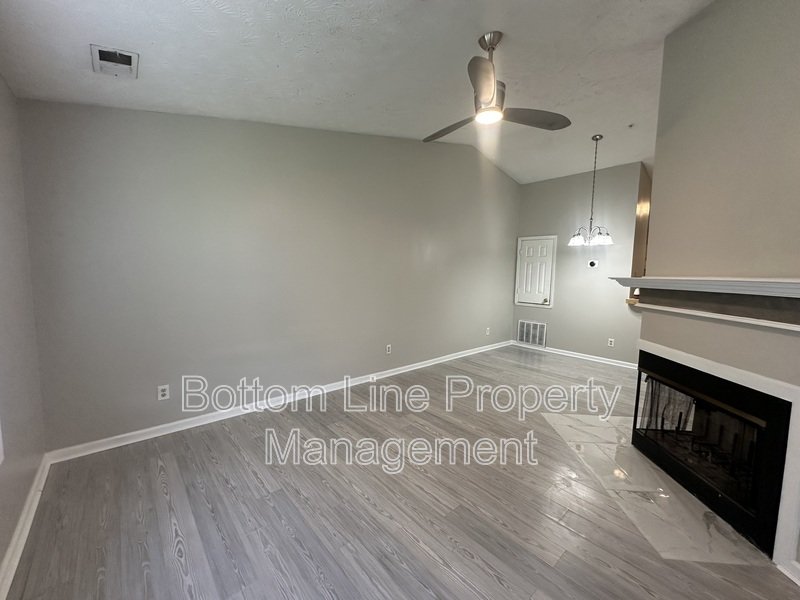 🏡 Charming 2BR/2BA Condo in Fayetteville – Available Now! property image