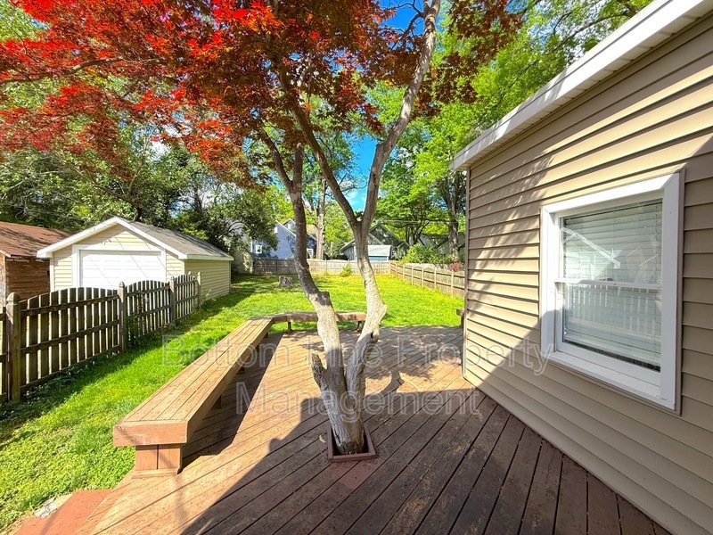 Live comfortably in Plaza Midwood! property image