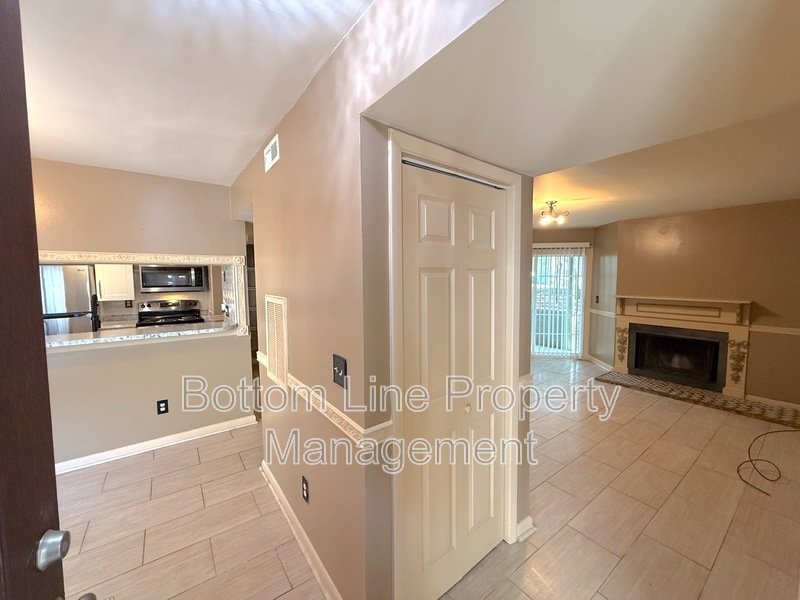 Charming 2 Bedroom 2 Bathroom Apartment For Rent property image