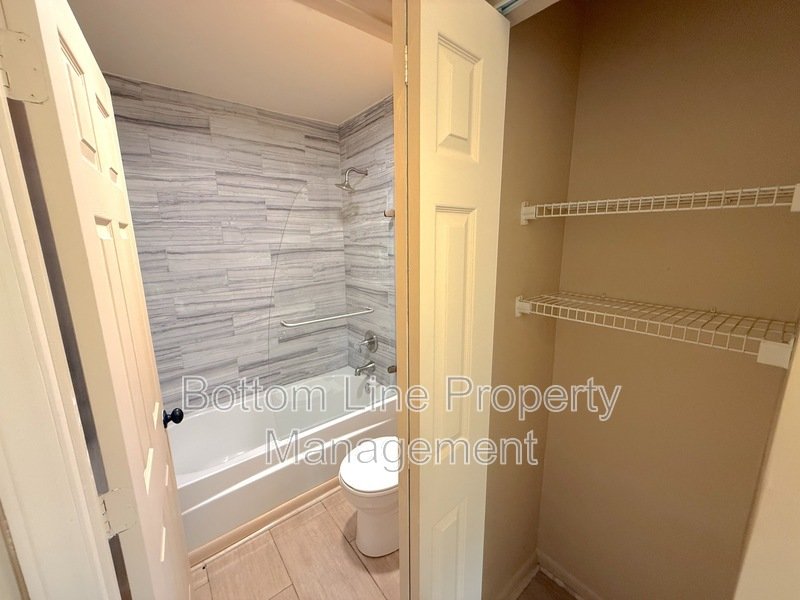 Charming 2 Bedroom 2 Bathroom Apartment For Rent property image