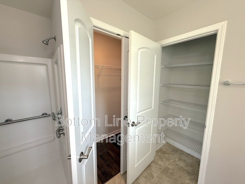 Bright property image