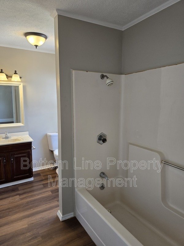 Charming 1-Bedroom Apartment in Concord – Private & Sun-Filled property image