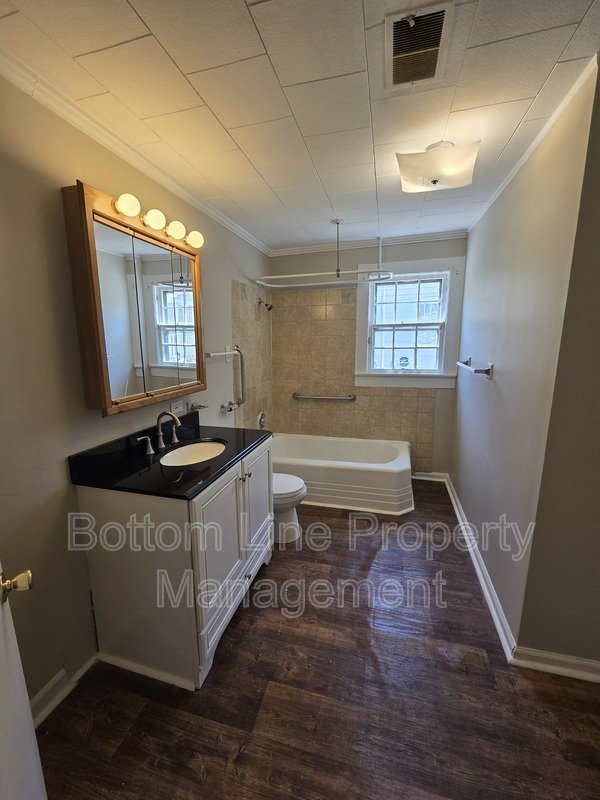 Spacious 4-Bedroom Home in Prime Concord Location – 1,900+ Sq Ft property image