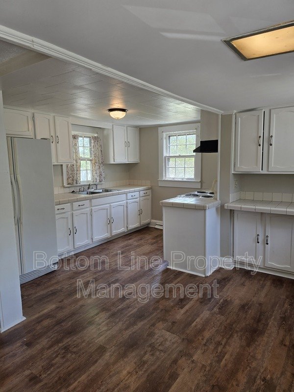 Spacious 4-Bedroom Home in Prime Concord Location – 1,900+ Sq Ft property image