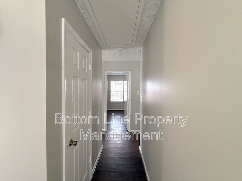!!! Cozy 3 Bedroom 2 Bathroom SFH For Rent !!! property image