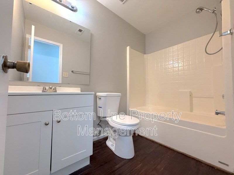 !!! Cozy 3 Bedroom 2 Bathroom SFH For Rent !!! property image