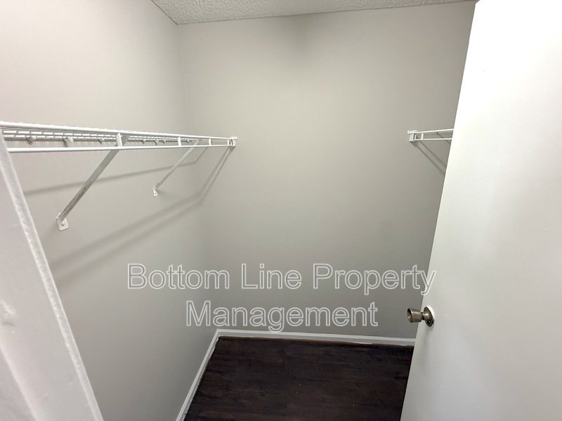 !!! Cozy 3 Bedroom 2 Bathroom SFH For Rent !!! property image