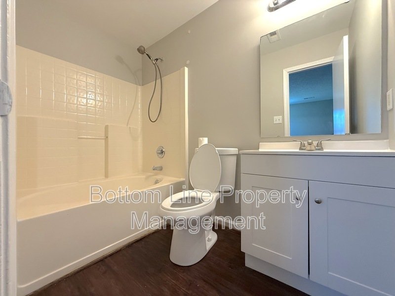 !!! Cozy 3 Bedroom 2 Bathroom SFH For Rent !!! property image