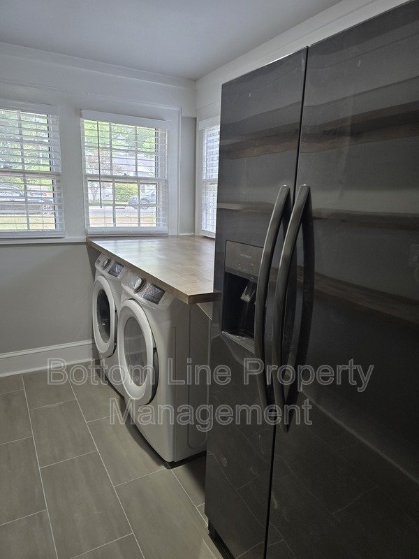 Modern Renovated Gem with Dual Decks in Charlotte property image