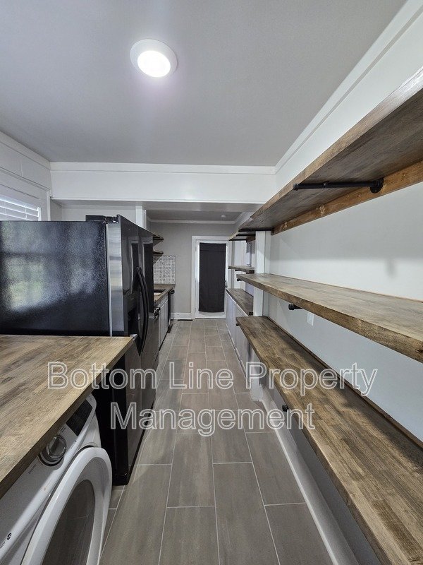 Modern Renovated Gem with Dual Decks in Charlotte property image
