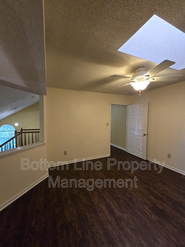 Spacious 2BR Condo with Bonus Room Near Greenway – Modern Finishes & Prime Location property image