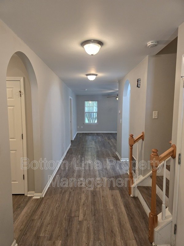 Spacious 3BR Home with Bonus Room & 2-Car Garage – Prime Charlotte Location property image