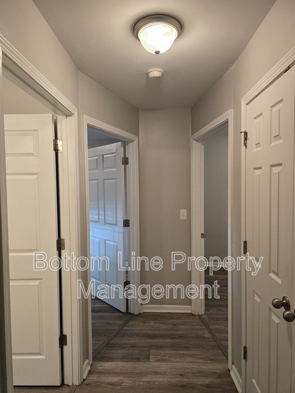 Spacious 3BR Home with Bonus Room & 2-Car Garage – Prime Charlotte Location property image