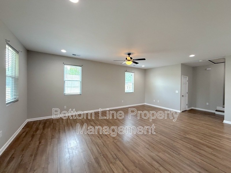 Stunning 3 Bedroom 2 Bathroom Home For Rent In Concord property image