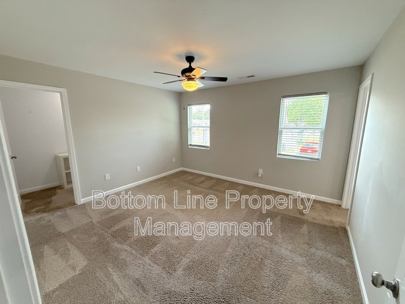 Stunning 3 Bedroom 2 Bathroom Home For Rent In Concord property image