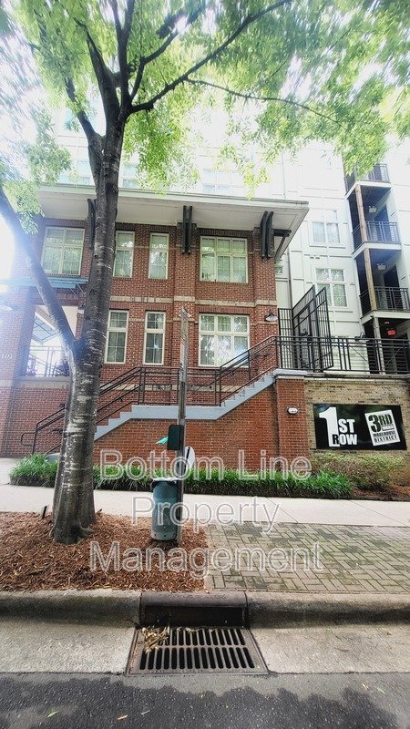 2 Bedroom 2 Bathroom Uptown Unit For Rent property image