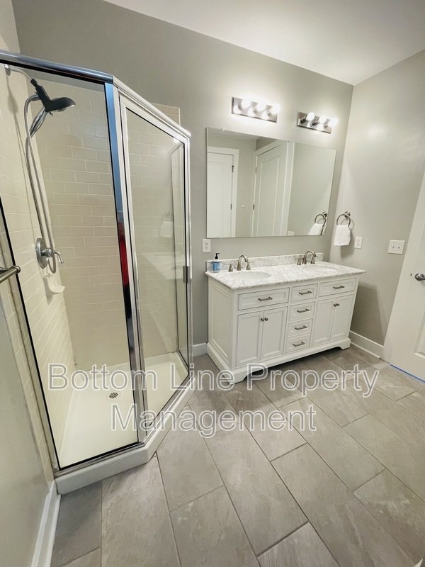 2 Bedroom 2 Bathroom Uptown Unit For Rent property image