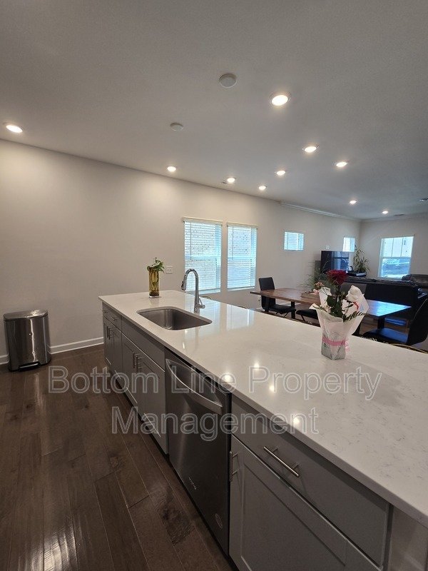 🏡 Spacious & Stylish 4BR Home in Mint Hill with Open Floor Plan & Luxury Primary Suite property image