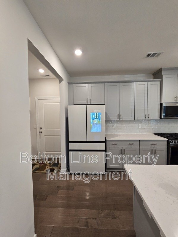 🏡 Spacious & Stylish 4BR Home in Mint Hill with Open Floor Plan & Luxury Primary Suite property image