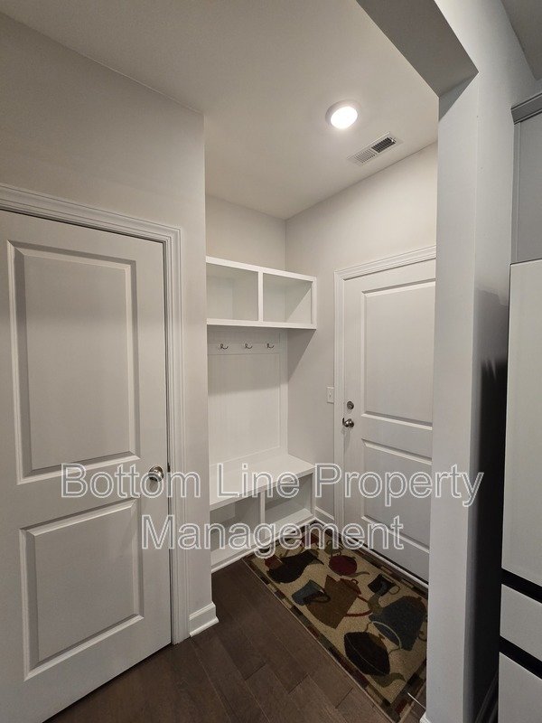🏡 Spacious & Stylish 4BR Home in Mint Hill with Open Floor Plan & Luxury Primary Suite property image