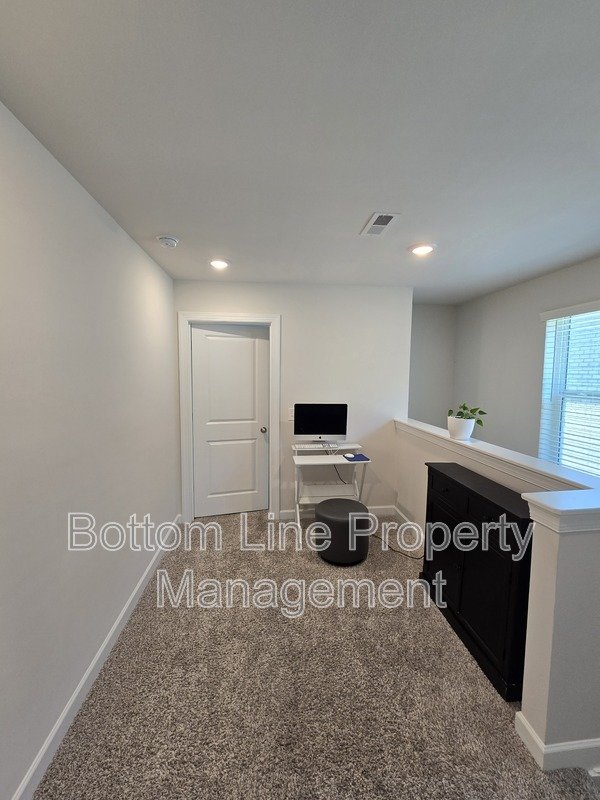 🏡 Spacious & Stylish 4BR Home in Mint Hill with Open Floor Plan & Luxury Primary Suite property image