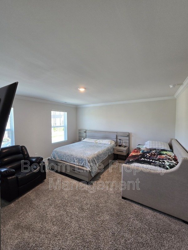 🏡 Spacious & Stylish 4BR Home in Mint Hill with Open Floor Plan & Luxury Primary Suite property image