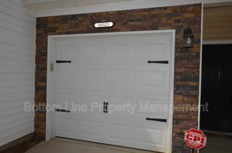 Charming 3 Bedroom Home in Charlotte – Convenient Location & Comfortable Living property image