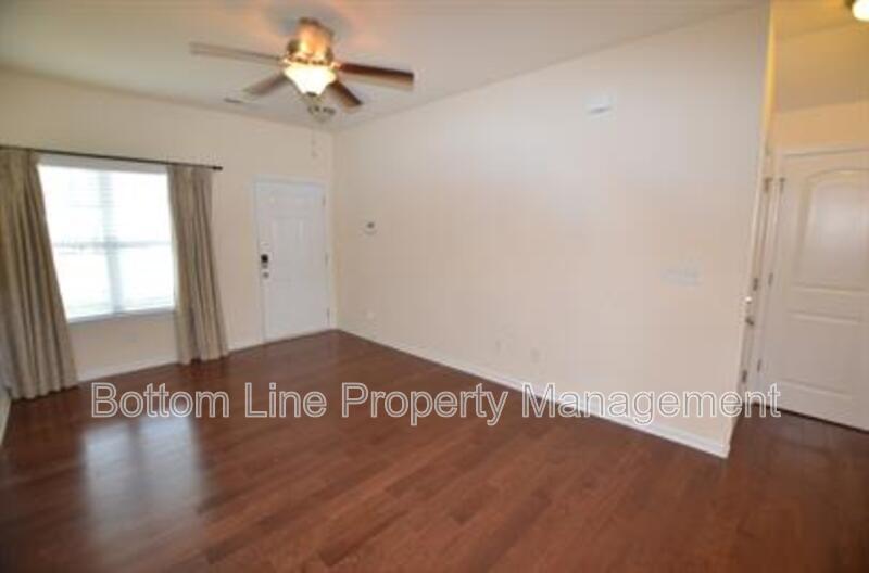 Charming 3 Bedroom Home in Charlotte – Convenient Location & Comfortable Living property image