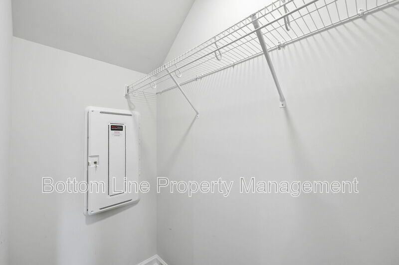 ✨ Beautiful 3BR/2.5BA Townhome w/ 1-Car Garage in Prime Durham Location! ✨ property image