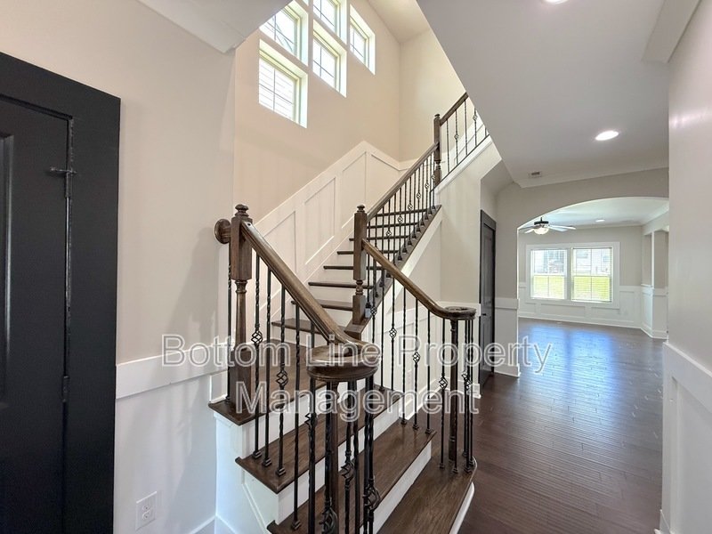 Stunning 4 Bedroom 2.5 Bathroom House For Rent property image
