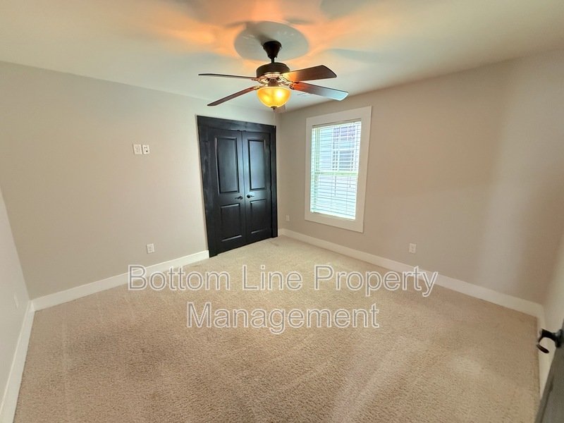 Stunning 4 Bedroom 2.5 Bathroom House For Rent property image