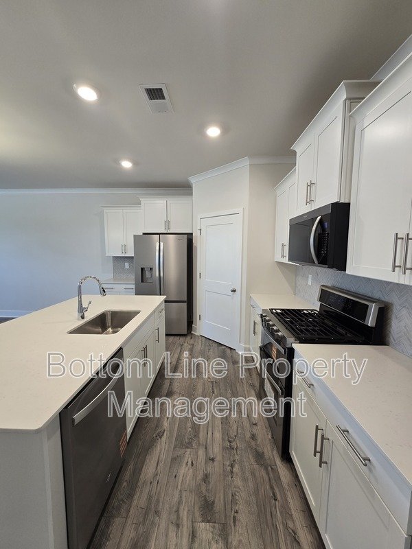 ✨ Brand-New End Unit Townhome | 3BR, 2.5BA | 2-Car Garage | Available Now ✨ property image
