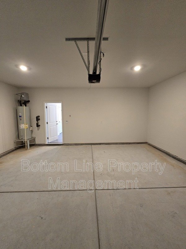 ✨ Brand-New End Unit Townhome | 3BR, 2.5BA | 2-Car Garage | Available Now ✨ property image