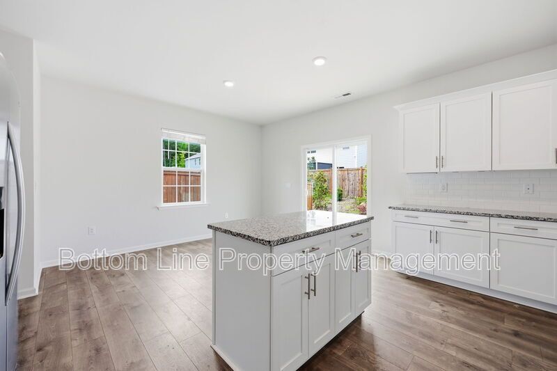 Spacious 4-Bedroom Home with Loft, 2-Car Garage & Modern Finishes property image