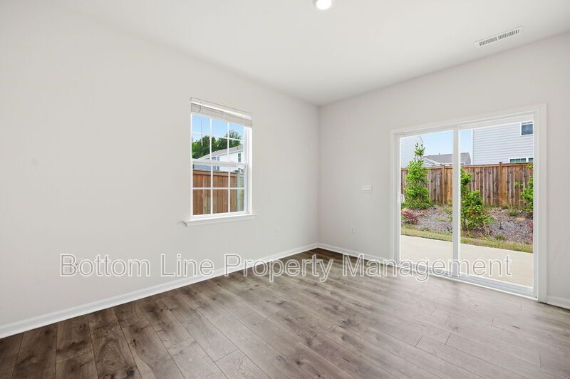 Spacious 4-Bedroom Home with Loft, 2-Car Garage & Modern Finishes property image