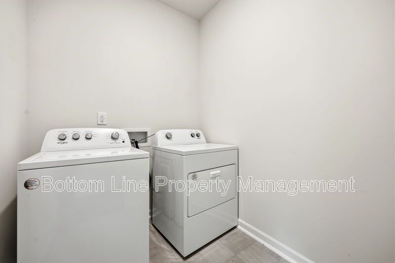 Spacious 4-Bedroom Home with Loft, 2-Car Garage & Modern Finishes property image