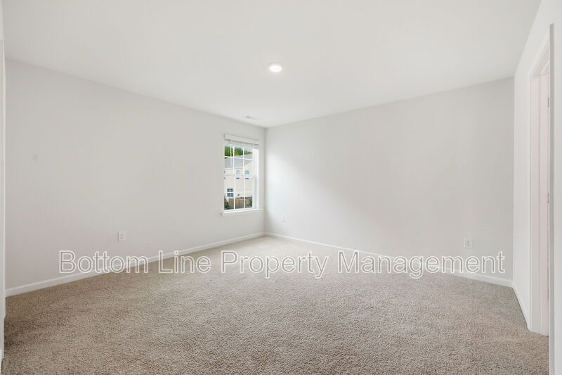 Spacious 4-Bedroom Home with Loft, 2-Car Garage & Modern Finishes property image