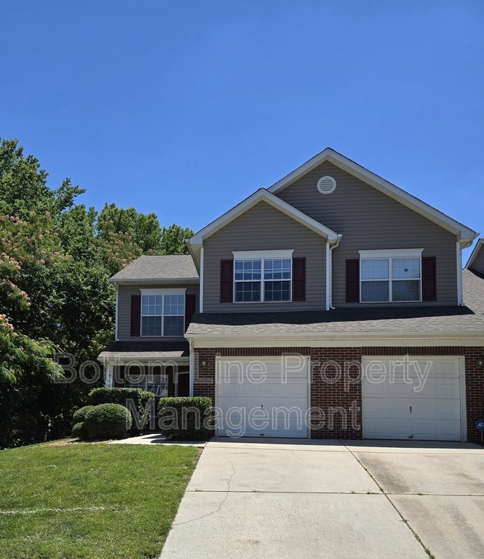 Charming 3-Bedroom Home in Convenient Charlotte Location property image